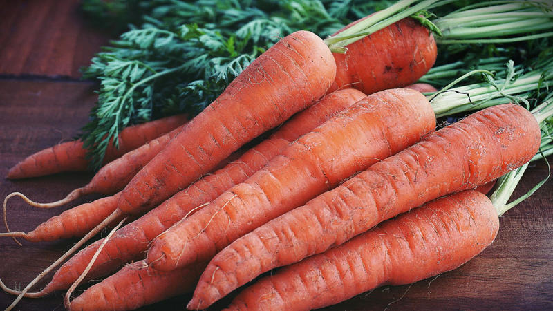 6. Carrots 1. Ginger, 2. Garlic, 3. Spicy Chili Peppers, 4. Pineapple, 5. Turmeric, 6. Carrots, 7. Horseradish, 8. Cabbage, 9. Apple Cider Vinegar, 10. Berries, 11. Sweet Potatoes, 12. Spinach, 13. Kale, 14. Tomatoes, 15. Broccoli, 16. Lemon, 17. Avocados, 18. Onions, 19. Celery, 20. Mango