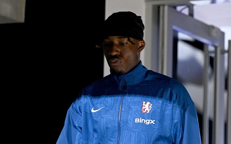 Latest transfer news headlines, Gyokeres to Arsenal fee revealed, Tottenham get Kudus boost, Arsenal reveal Martin Zubimendi shirt number, Gyokeres to Arsenal update, Arsenal close in on Gyokeres, Arteta: Zubimendi could be key signing for Arsenal, Arsenal confirm Zubimendi signing, Kudus to Tottenham update, Barcelona to step up Rashford move, Spurs eye Kudus alternative, Chelsea outcast eyes homecoming, Tottenham plan second Kudus bid next week, Man Utd make shock move for Calvert-Lewin, Arsenal in Gyokeres breakthrough, Nwaneri to Chelsea twist, Arsenal plot opening Madueke bid, Reece James sends fitness update, Fran Garcia on his future, Nwaneri 'reluctant' to sign new Arsenal deal, Chelsea and Arsenal to hold Madueke talks, Tottenham plot second bid for Kudus after £50m offer rejected, Walker speaks on shock Burnley move, Porto chasing Sainz, Jackson future in doubt?, No offers for Madueke, Stoke land Mubama, Watford sign Semedo, Done deal! Brighton land left-back, Chelsea interested in Nwaneri, Arsenal agree Madueke deal, Done deal! Chelsea sign Gittens, Arsenal face new Rodrygo rival, Arsenal step up Madueke talks, Gyokeres set for Sporting return, Maksym Taloverov joins Stoke, Arsenal get Madueke boost, Man Utd reveal Leon plan, Walker reacts to Burnley move, Man Utd confirm Leon signing, DONE DEAL, Arsenal 'prepare' Gyokeres move, Palmer praises Estevao, Man Utd stars to seek summer moves, Cunha shirt number, Gittens announcement imminent, Maresca on Madueke's future, Arsenal set new Gyokeres deadline, Osimhen chooses Man Utd move, Chelsea in talks over Dibling deal, Arsenal get huge Rodrygo boost, Madueke wants Arsenal move, Rashford chooses preferred next club, Woltemade to Bayern hits pothole, Calvert-Lewin receives Premier League, Bundesliga offers, DONE DEAL: Chelsea wonderkid joins Torino, Nwaneri in contract talks, Eze to push for Arsenal switch, Juventus to terminate Vlahovic?, DONE DEAL: Jonathan David joins Juventus, Martinelli to Saudi Arabia?, More on Gittens and Chelsea, Kyle Walker set for shock move, DONE DEAL: Keane extends Everton deal, Manchester City eye Inter defender, NEW: Man United tried for Ndidi last summer, Cunha handed No10 shirt, Man Utd quintet hand in transfer requests, Coutinho leaves Villa, Brownhill Burnley future uncertain, Hirst commits future to Ipswich, Scalvini top Newcastle target, Rashford to return to Man Utd, Galbraith set for Swans, David jets in for Juve medical, Cajuste attracting suitors, Charlton add Bell, Spurs appoint Martin Ho, Al-Nassr turn attention to Martinelli, Arsenal and Chelsea keeping tabs on Smit, Dumfries' release clause, Silva turns down Saudi, Williams speaks on new Bilbao deal, Man Utd not pursuing Calvert-Lewin, Tomiyasu to leave Arsenal, Nico Williams signs new deal, Man City appoint Andree Jeglertz, Arteta and Heinze set for Arsenal reunion, Gittens set for Chelsea move, DONE DEAL, David arrives for medical, Rodrygo boost, Arsenal to appoint Gabriel Heinze, Newcastle launch second Elanga bid, Arsenal hold fresh Madueke talks, Spurs looking to sell Richarlison, Diouf unimpressed by Burnley demands, Milambo signs for Brentford, Bournemouth close in on Diakite, Man City appoint Jeglertz, Newcastle launch Elanga bid