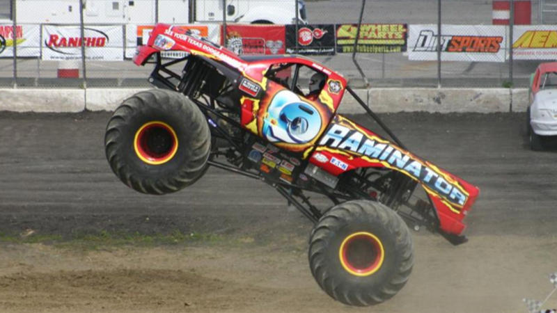 6. Raminator 1. Grave Digger, 2. El Toro Loco, 3. Avenger, 4. Bounty Hunter, 5. Monster Mutt Dalmatian, 6. Raminator, 7. Maximum Destruction (Max-D), 8. Bad Habit, 9. Ice Cream Man, 10. Zombie, 11. Big Kahuna, 12. Scooby-Doo, 13. Brutus, 14. Prowler, 15. Jurassic Attack, 16. Tailgator, 17. Wild Thang, 18. Saigon Shaker, 19. Megalodon, 20. EarthShaker