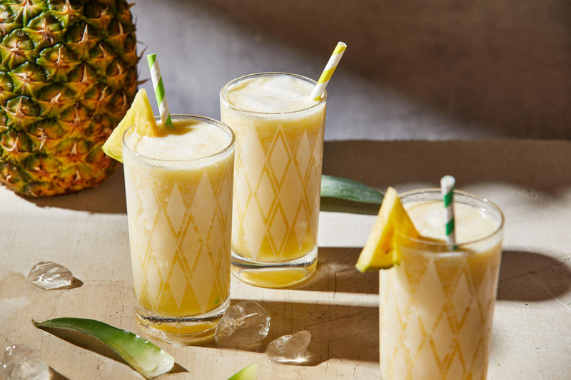   1. Tahini Coffee Slushy ,   2. Grasshopper Shake ,   3. Piña Colada ,   4. Customizable Frozen Cocktail Formula ,   5. Red Sky at Night Cocktail ,   6. Boozy Melon Sour Slushy ,   7. Chocolate Milkshake Smoothie 