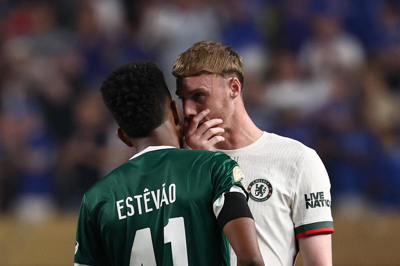 Latest transfer news headlines, Gyokeres to Arsenal fee revealed, Tottenham get Kudus boost, Arsenal reveal Martin Zubimendi shirt number, Gyokeres to Arsenal update, Arsenal close in on Gyokeres, Arteta: Zubimendi could be key signing for Arsenal, Arsenal confirm Zubimendi signing, Kudus to Tottenham update, Barcelona to step up Rashford move, Spurs eye Kudus alternative, Chelsea outcast eyes homecoming, Tottenham plan second Kudus bid next week, Man Utd make shock move for Calvert-Lewin, Arsenal in Gyokeres breakthrough, Nwaneri to Chelsea twist, Arsenal plot opening Madueke bid, Reece James sends fitness update, Fran Garcia on his future, Nwaneri 'reluctant' to sign new Arsenal deal, Chelsea and Arsenal to hold Madueke talks, Tottenham plot second bid for Kudus after £50m offer rejected, Walker speaks on shock Burnley move, Porto chasing Sainz, Jackson future in doubt?, No offers for Madueke, Stoke land Mubama, Watford sign Semedo, Done deal! Brighton land left-back, Chelsea interested in Nwaneri, Arsenal agree Madueke deal, Done deal! Chelsea sign Gittens, Arsenal face new Rodrygo rival, Arsenal step up Madueke talks, Gyokeres set for Sporting return, Maksym Taloverov joins Stoke, Arsenal get Madueke boost, Man Utd reveal Leon plan, Walker reacts to Burnley move, Man Utd confirm Leon signing, DONE DEAL, Arsenal 'prepare' Gyokeres move, Palmer praises Estevao, Man Utd stars to seek summer moves, Cunha shirt number, Gittens announcement imminent, Maresca on Madueke's future, Arsenal set new Gyokeres deadline, Osimhen chooses Man Utd move, Chelsea in talks over Dibling deal, Arsenal get huge Rodrygo boost, Madueke wants Arsenal move, Rashford chooses preferred next club, Woltemade to Bayern hits pothole, Calvert-Lewin receives Premier League, Bundesliga offers, DONE DEAL: Chelsea wonderkid joins Torino, Nwaneri in contract talks, Eze to push for Arsenal switch, Juventus to terminate Vlahovic?, DONE DEAL: Jonathan David joins Juventus, Martinelli to Saudi Arabia?, More on Gittens and Chelsea, Kyle Walker set for shock move, DONE DEAL: Keane extends Everton deal, Manchester City eye Inter defender, NEW: Man United tried for Ndidi last summer, Cunha handed No10 shirt, Man Utd quintet hand in transfer requests, Coutinho leaves Villa, Brownhill Burnley future uncertain, Hirst commits future to Ipswich, Scalvini top Newcastle target, Rashford to return to Man Utd, Galbraith set for Swans, David jets in for Juve medical, Cajuste attracting suitors, Charlton add Bell, Spurs appoint Martin Ho, Al-Nassr turn attention to Martinelli, Arsenal and Chelsea keeping tabs on Smit, Dumfries' release clause, Silva turns down Saudi, Williams speaks on new Bilbao deal, Man Utd not pursuing Calvert-Lewin, Tomiyasu to leave Arsenal, Nico Williams signs new deal, Man City appoint Andree Jeglertz, Arteta and Heinze set for Arsenal reunion, Gittens set for Chelsea move, DONE DEAL, David arrives for medical, Rodrygo boost, Arsenal to appoint Gabriel Heinze, Newcastle launch second Elanga bid, Arsenal hold fresh Madueke talks, Spurs looking to sell Richarlison, Diouf unimpressed by Burnley demands, Milambo signs for Brentford, Bournemouth close in on Diakite, Man City appoint Jeglertz, Newcastle launch Elanga bid
