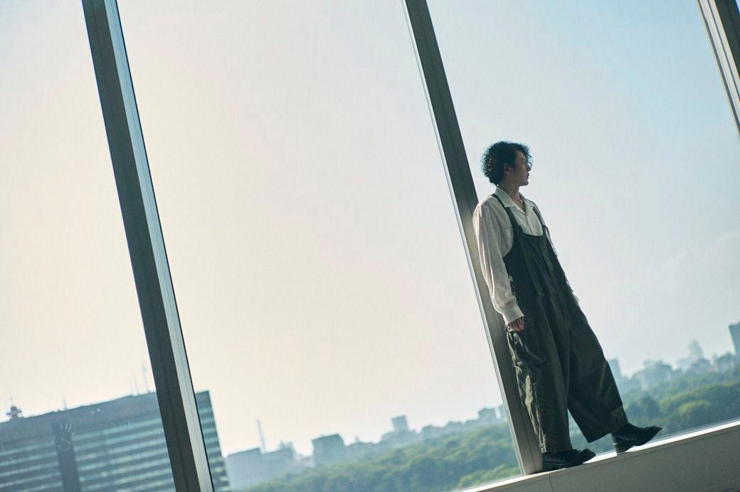 「面白くなければ、俳優じゃない」, 「数字の正解」に縛られたら、作品は面白くなくなる, 「稼ぐ場所」と「表現する場所」を分けた理由, 「これは映画でなければ語れない」と思った瞬間, 感情を見つめ、言葉にして、演技へと昇華する, 乾いた心が交差する、その静かな瞬間に希望を込めて, 余白を知り、質に向き合う―50歳を前に見えた働き方のかたち