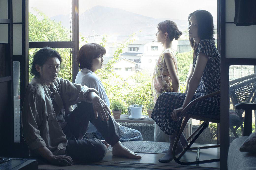 「面白くなければ、俳優じゃない」, 「数字の正解」に縛られたら、作品は面白くなくなる, 「稼ぐ場所」と「表現する場所」を分けた理由, 「これは映画でなければ語れない」と思った瞬間, 感情を見つめ、言葉にして、演技へと昇華する, 乾いた心が交差する、その静かな瞬間に希望を込めて, 余白を知り、質に向き合う―50歳を前に見えた働き方のかたち