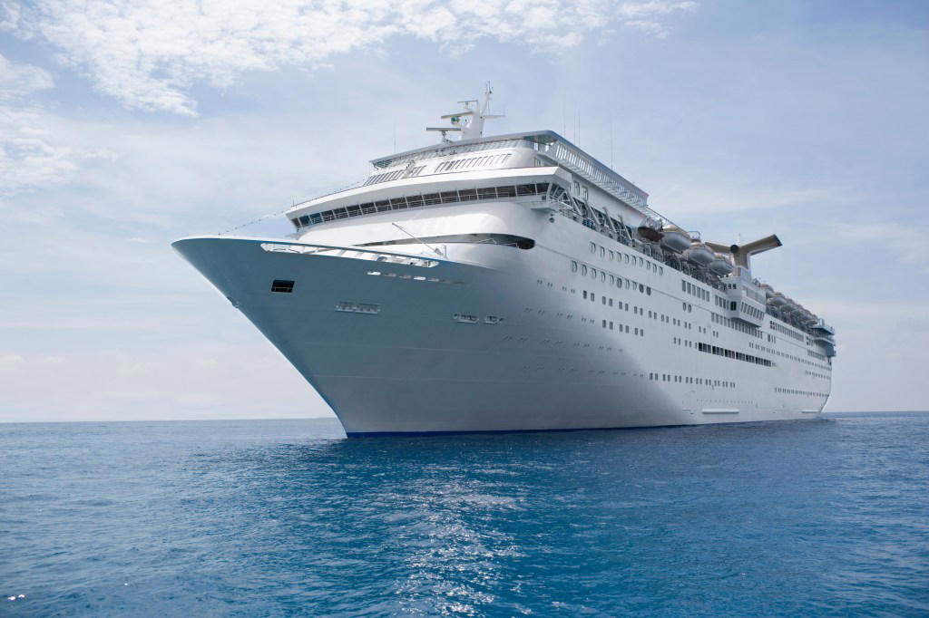 I live on a cruise ship — here’s how much I spend each month