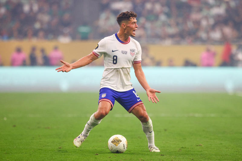 Cut down at the Cup For all the wrong reasons, Cut down at the Cup, Kicked around, Unreachable goals, First things first, Cleaning house, Reyna's rapid reaction, A complicated relationship, United state of shame, Doomed to repeat history, Panic mode, 2022 World Cup, Quality of opponent, Berhalter the savior, The fire gets hotter, The Copa catastrophe, Seeing red, Referee complaints, Tough breaks, 2026 pressure