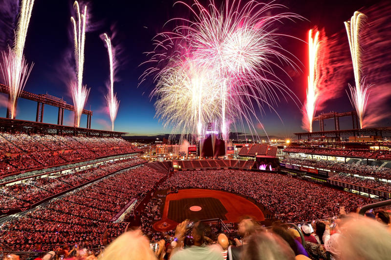 🚨 Headlines, ⚽️ Mexico 2, USA 1, ⚾️ MLB All-Stars: Rosters announced, 🇺🇸 Photos across America, 🌎 Photos around the world, 📊 By the numbers, 📺 Watchlist: Monday, July 7, 🏀 WNBA trivia, 🍿 Baker's Dozen: Top plays of the weekend