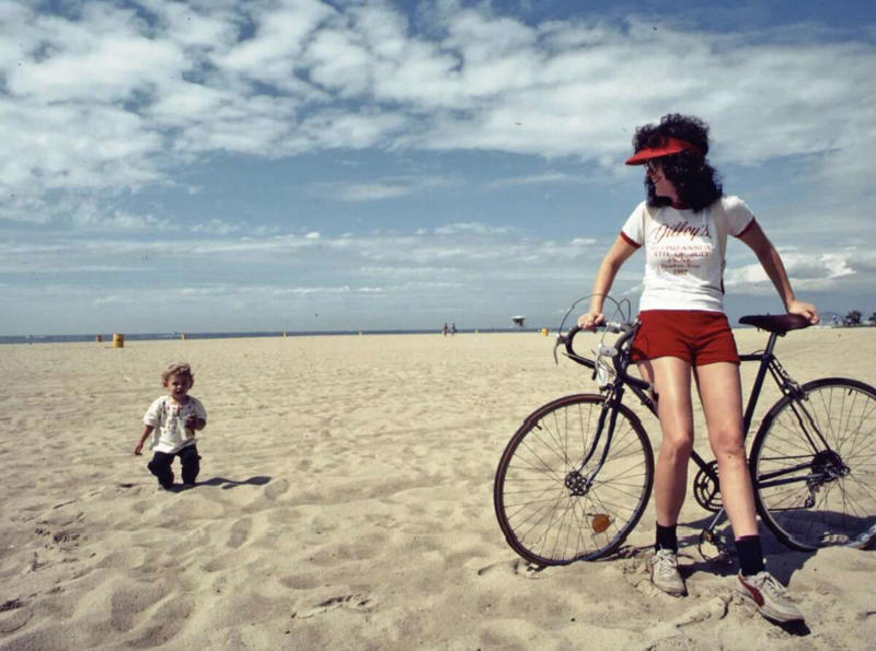 17. Venice Beach, California, September, 1982 1. Throwing it back all the way to the year of 1982, when the times were electric, 2. Someone's dad posted up in Berlin back in 1982, 3. You've got to love the big hair with the birthday cake, 4. The Space Shuttle Challenger just being towed along in the street back in 1982, 5. Epcot, Orlando, Florida, 1982, 6. Maurice Zeitlin, the professor of sociology at UCLa, 7. The 1982 National Clubs Tournament, 8. The marching band in England in 1982, 9. Stranded passengers using pay-phones at the airport in 1982, 10. Hitting the boombox in 1982, 11. Growing up back in 1982, 12. Silver Queen Hotel in 1982, 13. A group of punks in East Berlin, Germany, circa 1982, 14. Hanging out on her first backpacking trip back in 1982, 15. Aboard a ship from a Norwegian cruise line back in 1982, 16. The New York subway in 1982, 17. Venice Beach, California, September, 1982, 18. A solid California wedding in 1982, 19. New York in 1982