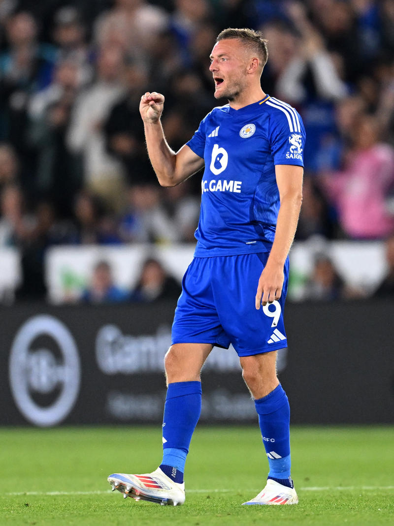 Latest transfer news headlines, Rodrygo's agents are in talks..., Newcastle name Elanga alternative, Jadon Sancho 'closer' to Serie A switch, Champions League ramifications if Chelsea don't sell this summer, Chelsea make Ugochukwu decision, More on Borna Sosa from Standard Sport, Gonzalo Garcia set for Premier League switch?, Ola Aina to extend Forest deal, Newcastle 'on verge' of Elanga agreement, DONE DEAL: Duran joins Fenerbahce, Cucurella on Chelsea's transfer strategy, Gyokeres agrees terms with Arsenal - latest from Standard Sport, Crystal Palace close to deal, Son set to stay in UK, Barcelona back in for Rashford, Genoa not interested in Vardy, Chelsea and Newcastle target named 'untouchable', Arsenal want to pay £40m for Gyokeres, Arsenal wages for Gyokeres revealed, Gyokeres to Arsenal latest, Fresh Gyokeres development, Gyokeres to Arsenal fee revealed, Tottenham get Kudus boost, Arsenal reveal Martin Zubimendi shirt number, Gyokeres to Arsenal update, Arsenal close in on Gyokeres, Arteta: Zubimendi could be key signing for Arsenal, Arsenal confirm Zubimendi signing, Kudus to Tottenham update, Barcelona to step up Rashford move, Spurs eye Kudus alternative, Chelsea outcast eyes homecoming, Tottenham plan second Kudus bid next week, Man Utd make shock move for Calvert-Lewin, Arsenal in Gyokeres breakthrough, Nwaneri to Chelsea twist, Arsenal plot opening Madueke bid, Reece James sends fitness update, Fran Garcia on his future, Nwaneri 'reluctant' to sign new Arsenal deal, Chelsea and Arsenal to hold Madueke talks, Tottenham plot second bid for Kudus after £50m offer rejected, Walker speaks on shock Burnley move, Porto chasing Sainz, Jackson future in doubt?, No offers for Madueke, Stoke land Mubama, Watford sign Semedo, Done deal! Brighton land left-back, Chelsea interested in Nwaneri, Arsenal agree Madueke deal, Done deal! Chelsea sign Gittens, Arsenal face new Rodrygo rival, Arsenal step up Madueke talks, Gyokeres set for Sporting return, Maksym Taloverov joins Stoke, Arsenal get Madueke boost, Man Utd reveal Leon plan, Walker reacts to Burnley move, Man Utd confirm Leon signing, DONE DEAL, Arsenal 'prepare' Gyokeres move, Palmer praises Estevao, Man Utd stars to seek summer moves, Cunha shirt number, Gittens announcement imminent, Maresca on Madueke's future, Arsenal set new Gyokeres deadline, Osimhen chooses Man Utd move, Chelsea in talks over Dibling deal, Arsenal get huge Rodrygo boost, Madueke wants Arsenal move, Rashford chooses preferred next club, Woltemade to Bayern hits pothole, Calvert-Lewin receives Premier League, Bundesliga offers, DONE DEAL: Chelsea wonderkid joins Torino, Nwaneri in contract talks, Eze to push for Arsenal switch, Juventus to terminate Vlahovic?, DONE DEAL: Jonathan David joins Juventus, Martinelli to Saudi Arabia?, More on Gittens and Chelsea, Kyle Walker set for shock move, DONE DEAL: Keane extends Everton deal, Manchester City eye Inter defender, NEW: Man United tried for Ndidi last summer, Cunha handed No10 shirt, Man Utd quintet hand in transfer requests, Coutinho leaves Villa, Brownhill Burnley future uncertain, Hirst commits future to Ipswich, Scalvini top Newcastle target, Rashford to return to Man Utd, Galbraith set for Swans, David jets in for Juve medical, Cajuste attracting suitors, Charlton add Bell, Spurs appoint Martin Ho, Al-Nassr turn attention to Martinelli, Arsenal and Chelsea keeping tabs on Smit