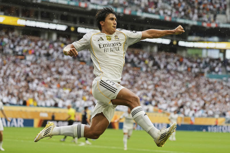 Latest transfer news headlines, Rodrygo's agents are in talks..., Newcastle name Elanga alternative, Jadon Sancho 'closer' to Serie A switch, Champions League ramifications if Chelsea don't sell this summer, Chelsea make Ugochukwu decision, More on Borna Sosa from Standard Sport, Gonzalo Garcia set for Premier League switch?, Ola Aina to extend Forest deal, Newcastle 'on verge' of Elanga agreement, DONE DEAL: Duran joins Fenerbahce, Cucurella on Chelsea's transfer strategy, Gyokeres agrees terms with Arsenal - latest from Standard Sport, Crystal Palace close to deal, Son set to stay in UK, Barcelona back in for Rashford, Genoa not interested in Vardy, Chelsea and Newcastle target named 'untouchable', Arsenal want to pay £40m for Gyokeres, Arsenal wages for Gyokeres revealed, Gyokeres to Arsenal latest, Fresh Gyokeres development, Gyokeres to Arsenal fee revealed, Tottenham get Kudus boost, Arsenal reveal Martin Zubimendi shirt number, Gyokeres to Arsenal update, Arsenal close in on Gyokeres, Arteta: Zubimendi could be key signing for Arsenal, Arsenal confirm Zubimendi signing, Kudus to Tottenham update, Barcelona to step up Rashford move, Spurs eye Kudus alternative, Chelsea outcast eyes homecoming, Tottenham plan second Kudus bid next week, Man Utd make shock move for Calvert-Lewin, Arsenal in Gyokeres breakthrough, Nwaneri to Chelsea twist, Arsenal plot opening Madueke bid, Reece James sends fitness update, Fran Garcia on his future, Nwaneri 'reluctant' to sign new Arsenal deal, Chelsea and Arsenal to hold Madueke talks, Tottenham plot second bid for Kudus after £50m offer rejected, Walker speaks on shock Burnley move, Porto chasing Sainz, Jackson future in doubt?, No offers for Madueke, Stoke land Mubama, Watford sign Semedo, Done deal! Brighton land left-back, Chelsea interested in Nwaneri, Arsenal agree Madueke deal, Done deal! Chelsea sign Gittens, Arsenal face new Rodrygo rival, Arsenal step up Madueke talks, Gyokeres set for Sporting return, Maksym Taloverov joins Stoke, Arsenal get Madueke boost, Man Utd reveal Leon plan, Walker reacts to Burnley move, Man Utd confirm Leon signing, DONE DEAL, Arsenal 'prepare' Gyokeres move, Palmer praises Estevao, Man Utd stars to seek summer moves, Cunha shirt number, Gittens announcement imminent, Maresca on Madueke's future, Arsenal set new Gyokeres deadline, Osimhen chooses Man Utd move, Chelsea in talks over Dibling deal, Arsenal get huge Rodrygo boost, Madueke wants Arsenal move, Rashford chooses preferred next club, Woltemade to Bayern hits pothole, Calvert-Lewin receives Premier League, Bundesliga offers, DONE DEAL: Chelsea wonderkid joins Torino, Nwaneri in contract talks, Eze to push for Arsenal switch, Juventus to terminate Vlahovic?, DONE DEAL: Jonathan David joins Juventus, Martinelli to Saudi Arabia?, More on Gittens and Chelsea, Kyle Walker set for shock move, DONE DEAL: Keane extends Everton deal, Manchester City eye Inter defender, NEW: Man United tried for Ndidi last summer, Cunha handed No10 shirt, Man Utd quintet hand in transfer requests, Coutinho leaves Villa, Brownhill Burnley future uncertain, Hirst commits future to Ipswich, Scalvini top Newcastle target, Rashford to return to Man Utd, Galbraith set for Swans, David jets in for Juve medical, Cajuste attracting suitors, Charlton add Bell, Spurs appoint Martin Ho, Al-Nassr turn attention to Martinelli, Arsenal and Chelsea keeping tabs on Smit