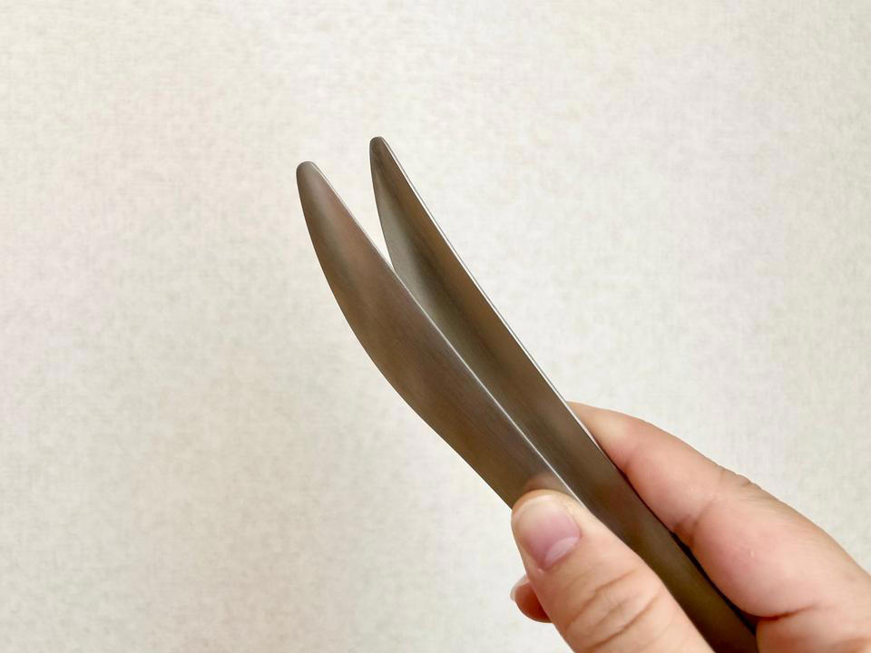 気づくと毎日使っている理由, 絶妙な工夫で器用に掴める, あらゆる場面で「ちょうどいい」, 暮らしのストレスを確実に減らしてくれる