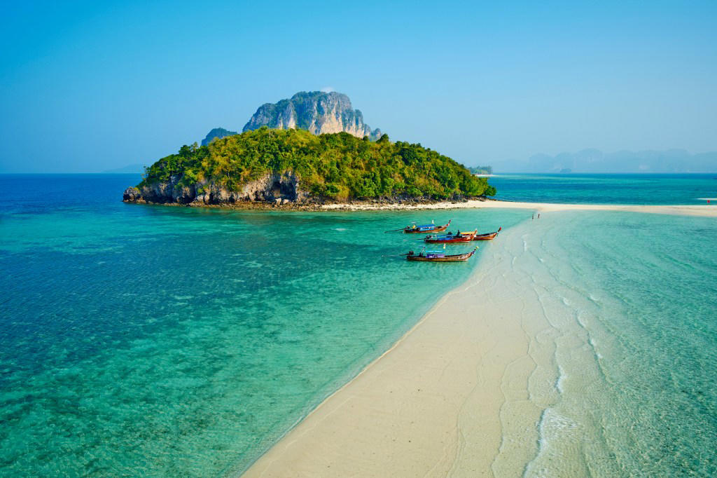 How much does it cost to move from the US to Australia?, How much does it cost to move from the US to Italy?, How much does it cost to move from the US to Thailand?, How much does it cost to move from the US to Sweden?, Tips to make a move cheaper