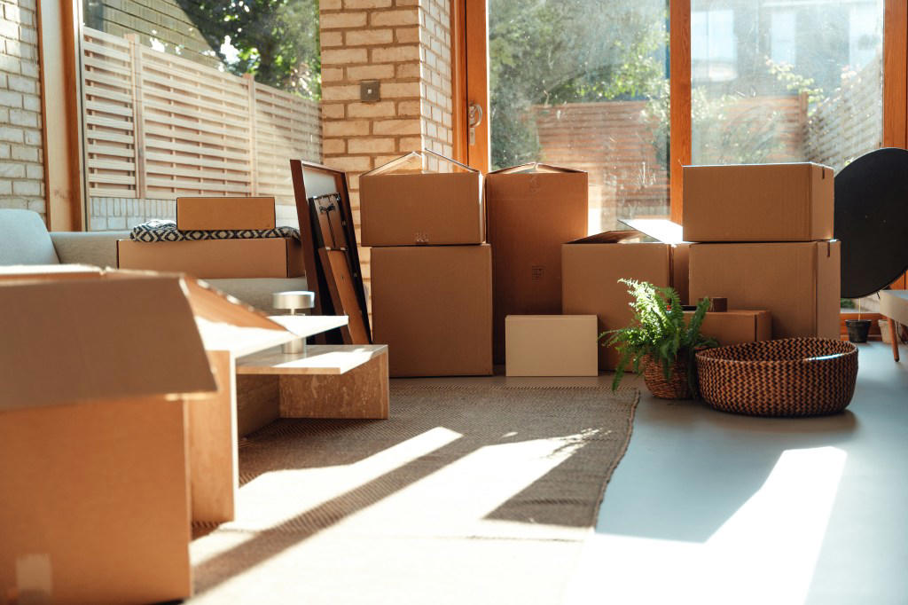 How much does it cost to move from the US to Australia?, How much does it cost to move from the US to Italy?, How much does it cost to move from the US to Thailand?, How much does it cost to move from the US to Sweden?, Tips to make a move cheaper