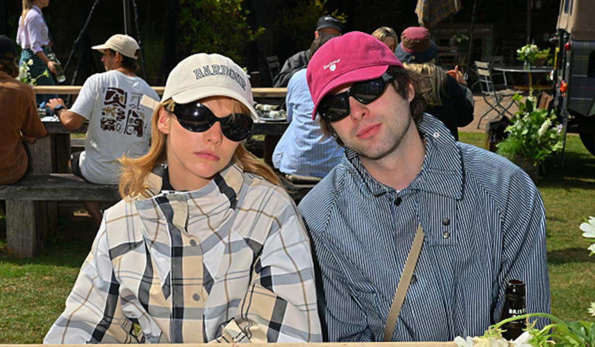 BRINGING SWAGGER BACK, NOBODY WILL FORGET, WE'RE TALKING ABOUT THE KIDS, HEIRS TO THE BRITPOP THRONE, NEXT GENERATION HAS ARRIVED, LENNON GALLAGHER, HE'S GOT THE LOOK, GENE GALLAGHER, THOSE STRIKING GALLAGHER GENES, NO DNA TEST NEEDED THERE..., MOLLY MOORISH-GALLAGHER, 'I DON'T HAVE ANY ANGER', POWER-COUPLE INCOMING, STRONG FACE CARD, ANAÏS GALLAGHER, DOING THE GALLAGHER NAME PROUD, PLANS FOR THE OASIS TOUR