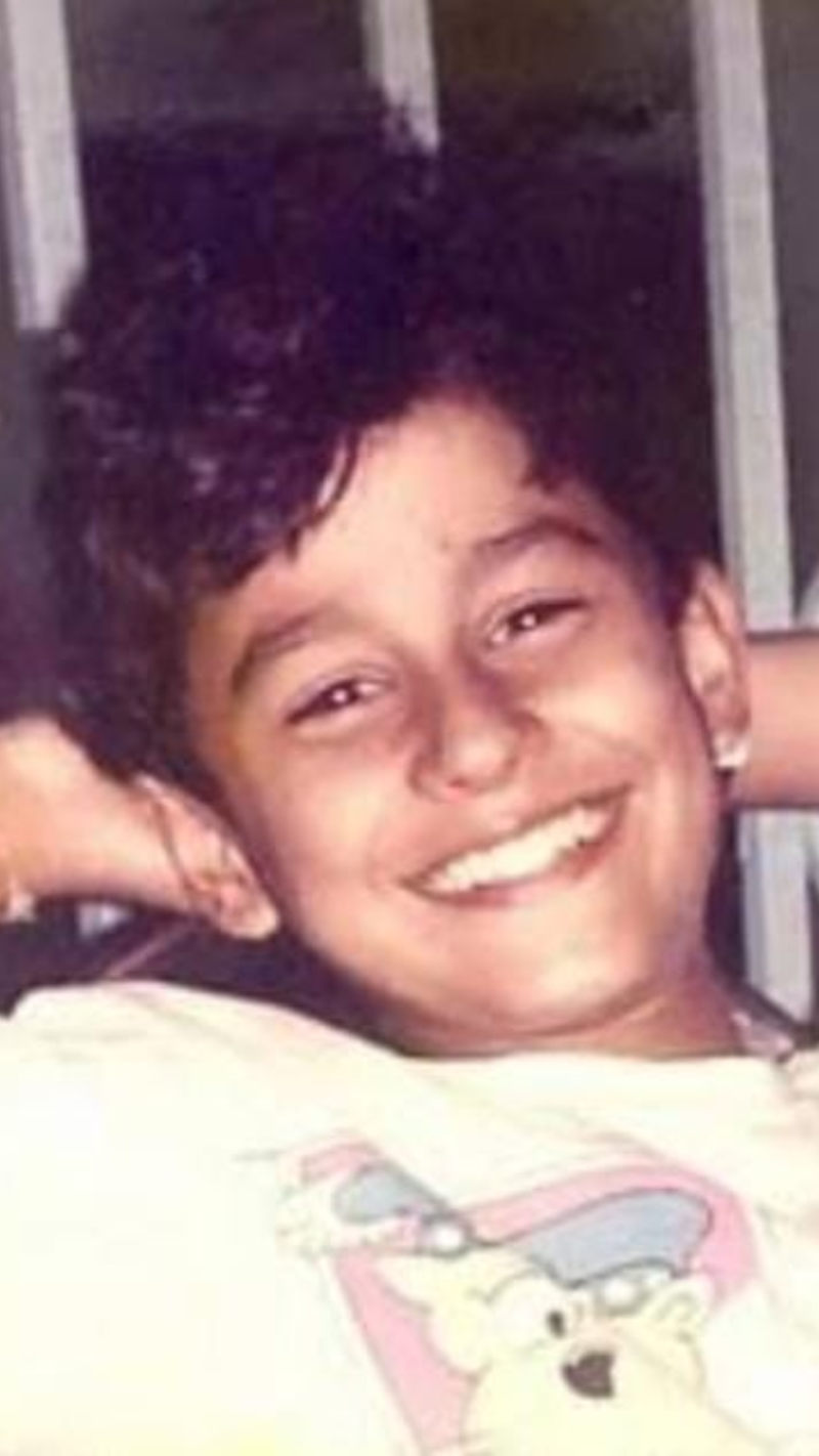 Kunal Khemu Sana Saeed, Aftab Shivdasani, Hansika Motwani, Kunal Khemu, Baby Guddu (Shivani Kapoor), Jugal Hansraj, Master Raju (Raju Shrestha), Omkar Kapoor, Fatima Sana Shaikh