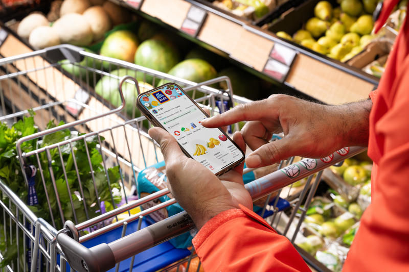 Aldi opens in Australia, 'checkout anxiety' ensues, Lack of delivery options and limited brands, Aldi partners with DoorDash, Aldi 'just getting started'