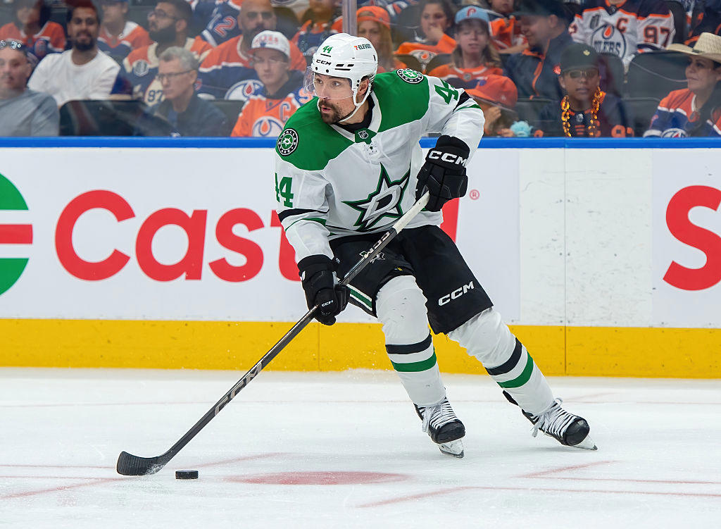 Cody Ceci es Brandon Tanev (Utah Mammoth), Cody Ceci es, Nico Sturm (Minnesota Wild), Adam Gaudette (San Jose Sharks), Evgenii Dadonov (New Jersey Devils), Andrew Mangiapane (Edmonton Oilers), Anthony Mantha (Pittsburgh Penguins), Gustav Nyquist (Winnipeg Jets), Brent Burns (Colorado Avalanche), Nikolaj Ehlers (Carolina Hurricanes)