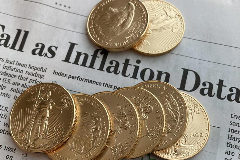 Gold and euro soar on dollar weakness and global uncertainty Greatest US dollar decline in decades, Set to slip after being at its strongest, Best-performing emerging currencies, 18.75 pesos per dollar, Keys to the strength of the Mexican peso, Fed policy puts pressure on US dollar, Trade uncertainty, Interest in emerging currencies, Gold and euro soar on dollar weakness and global uncertainty, Economic uncertainty, A challenge for exports, The Mexican peso in the face of global political uncertainty, Biggest drop against the peso since 1973, Sheinbaum highlights solid policies as a driver