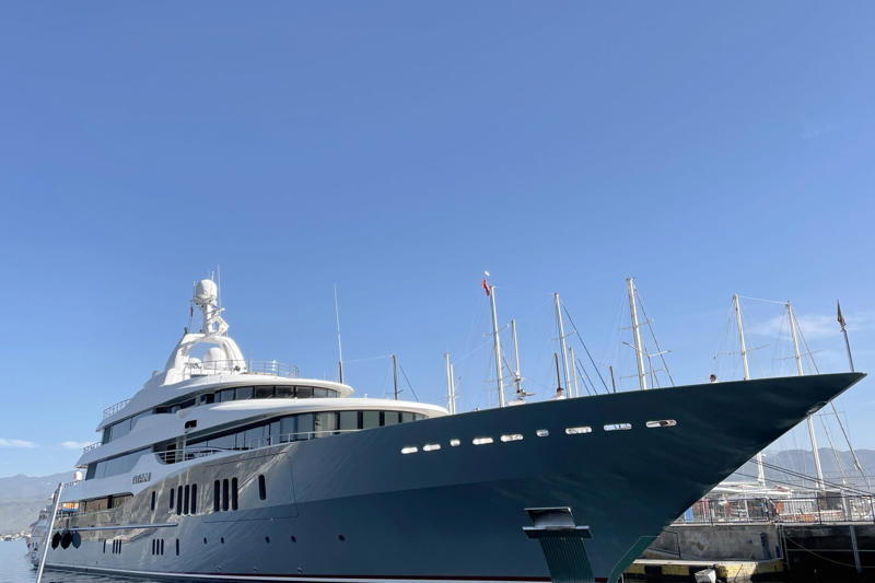 Titan Exclusivity on the high seas, Enjoying the ‘sweet nothingness’ while sailing..., Queen of Italy, A. Hamilton, Flying Fox, Lionheart, Al Lusail, The Rising Sun, TM Blue One, Al Mirqab, Sailing Yacht A, Infinity Nine, Triple Seven, Mayan Queen IV