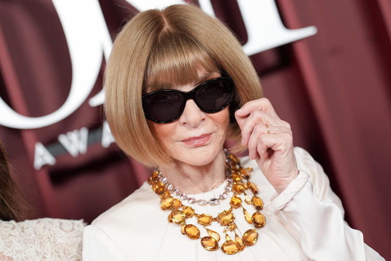 Anna Wintour will no longer be editor-in-chief of Vogue Anna Wintour will no longer be editor-in-chief of Vogue, Resigns after 37 years, She is not leaving Vogue entirely, Retains her management positions, A new publishing figure, Her activities, Tennis and theatre editor, Very influential in the fashion world, Revitalised Vogue US, Important changes, The first man on the cover, 'The Devil Wears Prada', was that you?, Organiser of the MET Gala, Her role as a grandmother