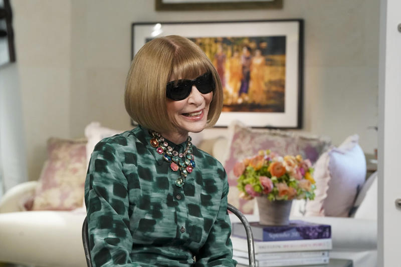A new publishing figure Anna Wintour will no longer be editor-in-chief of Vogue, Resigns after 37 years, She is not leaving Vogue entirely, Retains her management positions, A new publishing figure, Her activities, Tennis and theatre editor, Very influential in the fashion world, Revitalised Vogue US, Important changes, The first man on the cover, 'The Devil Wears Prada', was that you?, Organiser of the MET Gala, Her role as a grandmother