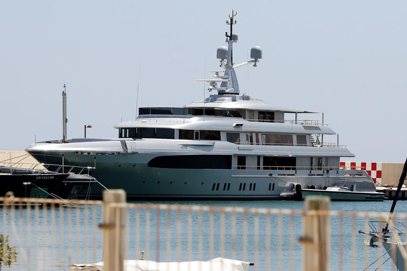 Queen of Italy Exclusivity on the high seas, Enjoying the ‘sweet nothingness’ while sailing..., Queen of Italy, A. Hamilton, Flying Fox, Lionheart, Al Lusail, The Rising Sun, TM Blue One, Al Mirqab, Sailing Yacht A, Infinity Nine, Triple Seven, Mayan Queen IV