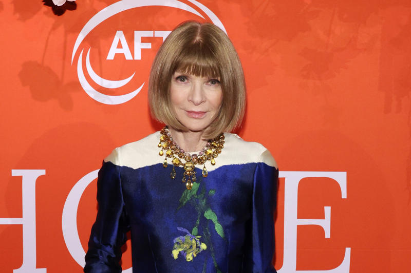 Tennis and theatre editor Anna Wintour will no longer be editor-in-chief of Vogue, Resigns after 37 years, She is not leaving Vogue entirely, Retains her management positions, A new publishing figure, Her activities, Tennis and theatre editor, Very influential in the fashion world, Revitalised Vogue US, Important changes, The first man on the cover, 'The Devil Wears Prada', was that you?, Organiser of the MET Gala, Her role as a grandmother
