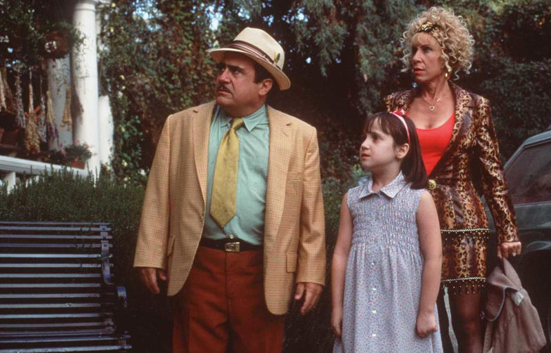 A unique destination, Your meeting with Danny DeVito, A decade of small roles, The character Carla Tortelli, The art of keeping your feet on the ground, Discreet and essential, Matilda (1996), Rhea Perlman is not a diva, Separated yes, but inseparable, A surprise return in 'Barbie' (2023)