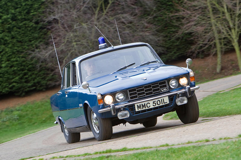Rover P6 (1963) Ford Fairlane 500 Skyliner (1957), Rover P6 (1963), Mercedes-Benz 600 (1964), BRM H16 (1966), Citroën SM (1970), Citroën Birotor (1973), Aston Martin Lagonda (1976), Buick Reatta (1988), Mitsubishi 3000GT (1990), Subaru SVX (1991), Jaguar XJ220 (1992), Porsche 911 Targa (1996), Peugeot 206 CC (2000), Volkswagen Phaeton (2002), Citroën C3 Pluriel, Bugatti Veyron (2005), Lexus LFA (2010)