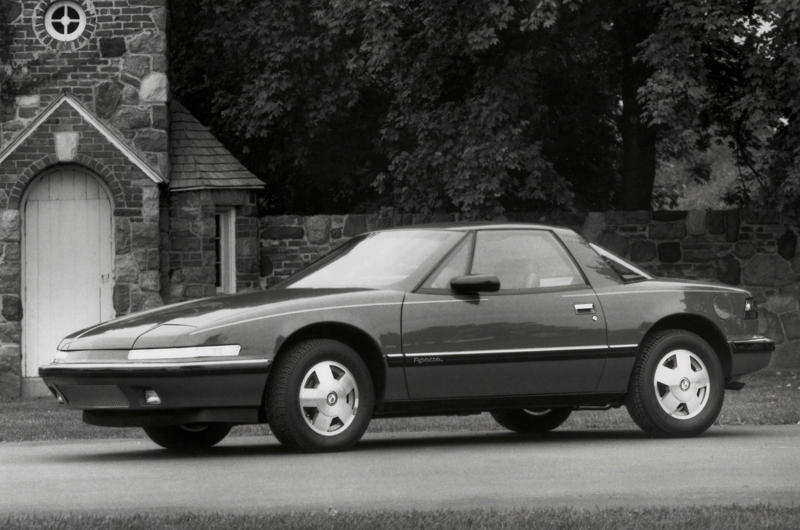 Buick Reatta (1988) Ford Fairlane 500 Skyliner (1957), Rover P6 (1963), Mercedes-Benz 600 (1964), BRM H16 (1966), Citroën SM (1970), Citroën Birotor (1973), Aston Martin Lagonda (1976), Buick Reatta (1988), Mitsubishi 3000GT (1990), Subaru SVX (1991), Jaguar XJ220 (1992), Porsche 911 Targa (1996), Peugeot 206 CC (2000), Volkswagen Phaeton (2002), Citroën C3 Pluriel, Bugatti Veyron (2005), Lexus LFA (2010)