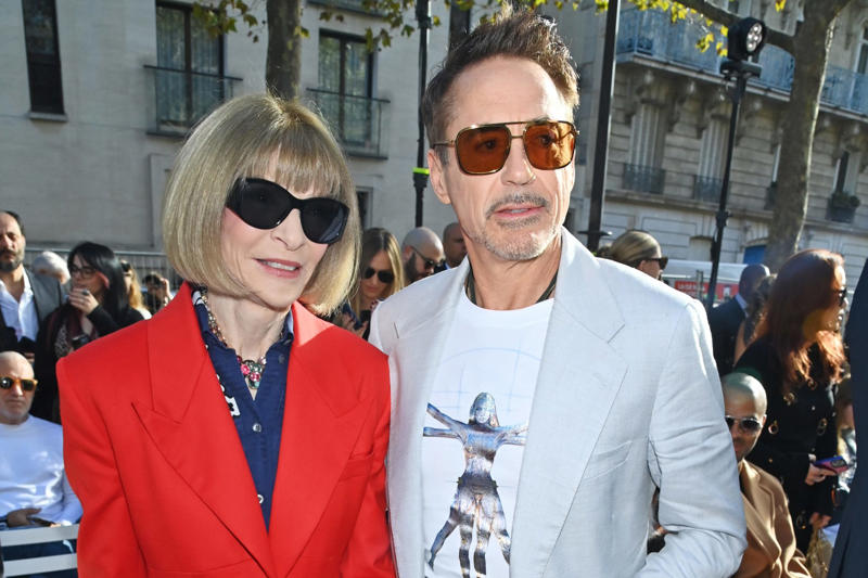 Important changes Anna Wintour will no longer be editor-in-chief of Vogue, Resigns after 37 years, She is not leaving Vogue entirely, Retains her management positions, A new publishing figure, Her activities, Tennis and theatre editor, Very influential in the fashion world, Revitalised Vogue US, Important changes, The first man on the cover, 'The Devil Wears Prada', was that you?, Organiser of the MET Gala, Her role as a grandmother