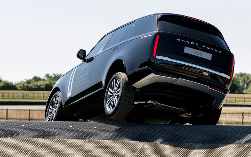 Test drive, What’s all the fuss about?, Electric drivetrain, Electric always planned, Do you want one?