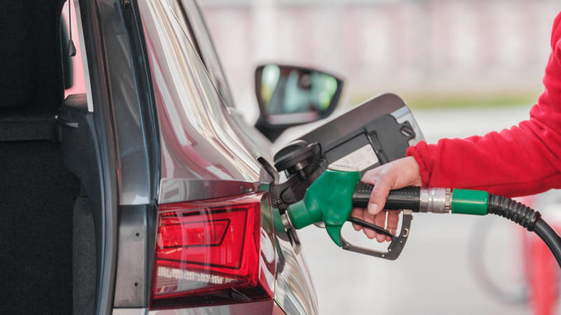 5. Quicker Fill-Ups 1. Lower Fuel Costs Over Time, 2. No Range Anxiety, 3. More Affordable Options, 4. Smaller Battery, Lower Risk, 5. Quicker Fill-Ups, 6. Fewer Charging Concerns, 7. Traditional Driving Feel, 8. Strong Resale Value, 9. Better For Mixed Driving, 10. Ideal For Cold Climates, 11. Zero Tailpipe Emissions, 12. Instant Torque And Acceleration, 13. Lower Maintenance Costs, 14. Federal And State Incentives, 15. Quiet And Smooth Ride, 16. Home Charging Convenience, 17. Long-Term Environmental Impact, 18. Expanding Charging Infrastructure, 19. Tech-Forward Interiors, 20. Great For Short Commutes