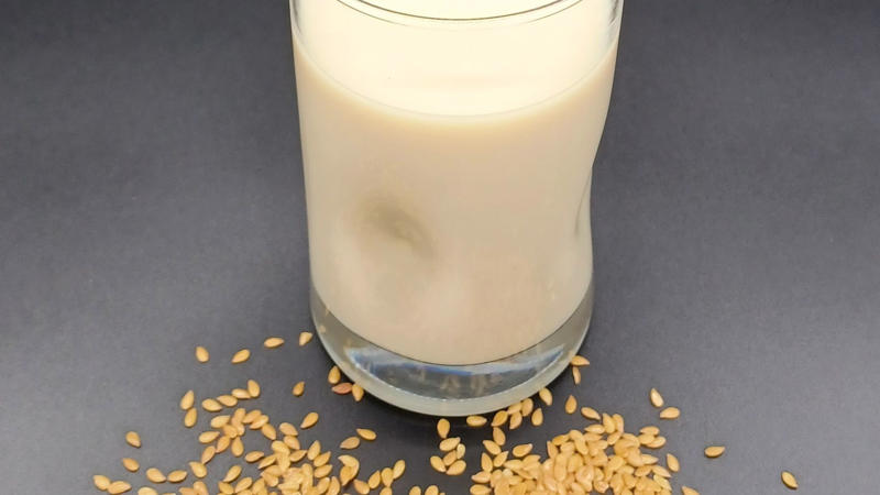 6. Flax Milk 1. Almond Milk, 2. Coconut Milk, 3. Rice Milk, 4. Sweetened Soy Yogurt, 5. Vegan Cheese Slices, 6. Margarine, 7. Macadamia Milk, 8. Store-Bought Aquafaba, 9. Vegan Whipped Topping, 10. Vegan Parmesan, 1. Oat Milk, 2. Soy Milk, 3. Pea Milk, 4. Hemp Milk, 5. Hazelnut Milk, 6. Flax Milk, 7. Cashew Milk, 8. Potato Milk, 9. Vegan Yogurt (Soy Or Coconut), 10. Plant-Based Cream Cheese