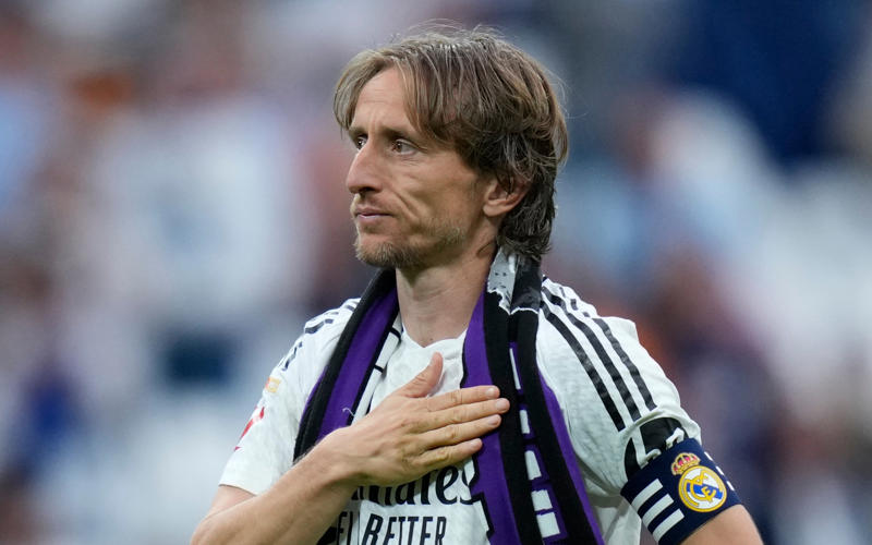 Latest transfer news headlines, Done deal!, Mosquera to complete Arsenal move, Bayern consider Arsenal duo, Done deal!, No breakthrough in Vinicius talks, Liverpool turn focus to new striker, Arsenal could wait for further signings, Liverpool to enter Mateta race, West Ham consider Elliott move, Mosquera set for Arsenal medical, Chelsea still interested in Garnacho, Fenerbahce keen on Rashford, Gyokeres to Arsenal in danger?, Gunners set to turn to Eze, Man Utd make Tolisso enquiry, Sneijder Jr signs first pro deal, Bakayoko set for Bundesliga, Race on for Rios, Mosquera confirms Valencia exit, Porto interested in Taylor, Cairney pens new Fulham contract, Ter Stegen not in Flick plans, PSG join Real in race for Liverpool star, Mbeumo returns to Brentford training, Jesus appointed new Al-Nassr manager, More on Ekitike, Fernandez joins Madrid, Newcastle lodge Ekitike bid, Milan announce Modric, Mamardashvili reacts to 'special' Liverpool debut, Forest lodge complaint over Spurs' Gibbs-White approach, Coventry due millions in Gyokeres sell-on fees, Modric takes AC Milan No14 after medical, Brentford see Hutchinson as Mbeumo replacement, Kudus risks Hammers fans wrath, Leicester and QPR agree compensation over Cifuentes, Eze to Arsenal latest with Gyokeres and Mosquera deals close, Sunderland and West Ham vying for Leicester playmaker, United preparing £26m bid for Colombian midfielder, Sesko's agent contacts four Premier League suitors, Villa loan full-back to Leipzig again, Petrovic has Bournemouth medical today, Liverpool want more than £45m for Konate, Forest target chooses RB Leipzig, Brentford could replace Mbeumo with Hutchinson, Madueke completes Arsenal move, Who are the Premier League's big spenders so far?, Liverpool eyeing big Vini Jr bid, Newcastle and Man Utd lead Ekitike race, Darren Fletcher to lead United U18s, Gyokeres to Arsenal latest, Liverpool meet with Mateta, Madueke having Arsenal medical today, Rashford rejects Saudi move, Arsenal 'increasingly confident' of Nwaneri extension, Al Hilal want Watkins, Vlahovic to snub United for AC Milan, Gibbs-White back at Forest, Arsenal agree Mosquera deal, Bayern could target £20m Trossard, £19m West Ham centre-back target flies to London, Garnacho excluded from United pre-season squad, Travers medical today, DONE DEAL, Arsenal eye Eze deal, Gibbs-White set for Forest return, Arsenal working on Mosquera deal, Neom SC to sign Xhaka, Chelsea prize money, Gyokeres update, Arsenal set to commence Nwaneri contract talks, DONE DEAL, Mosquera to Arsenal, Garnacho rejects Al Nassr move, West Ham target Liverpool duo, Spurs eye Esteve, Arsenal 'completing' Gyokeres move, Battle for Palhinha, Petrovic set for Bournemouth medical, Sunderland eye Ramsdale, Kiwior no longer part of Arteta's plans, Ferguson 'chooses' Roma, Bizot set for Villa, Arsenal set to commence Nwaneri contract talks, West Ham close in on new signing, Arsenal 'setback' in Gyokeres pursuit, Arsenal to Madueke update, Man Utd braced for Barca approach for Rashford, Spurs hope over Gibbs-White, Arsenal target Gyokeres as part of TRIPLE deal, Fenerbahce rule out move for Spurs midfielder, Garnacho rejects Al Nassr move, Totteham latest on Gibbs-White, Benfica target cut-price Joao Felix deal, Chelsea set Nkunku price, PSG want Fulham ‘crown jewel’