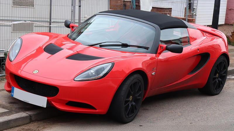 3. Lotus Elise (1996–2021) 1. Pontiac Fiero (1984–1988), 2. Smart ForTwo (2008–2019), 3. Suzuki X-90 (1996–1998), 4. Chevrolet SSR (2003–2006), 5. Plymouth Prowler (1997–2002), 6. Mercedes-Benz SLK320 (1998–2004), 7. Toyota MR2 (1991–1995), 8. Saturn Sky (2007–2010), 9. Chrysler Crossfire (2004–2008), 10. Alfa Romeo 4C (2014–2020), 1. Mazda MX-5 Miata (1989–Present), 2. Honda S2000 (1999–2009), 3. Lotus Elise (1996–2021), 4. Ferrari 488 GTB (2015–2019), 5. BMW Z4 M40i (2019–Present), 6. McLaren 720S (2017–2022), 7. Aston Martin Vantage (2005–2018), 8. Chevrolet Corvette Stingray (2014–2019), 9. Porsche Boxster (1996–2016), 10. Alpine A110 (2017–Present)