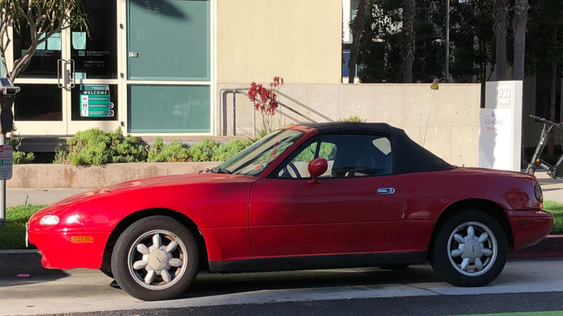 1. Mazda MX-5 Miata (1989–Present) 1. Pontiac Fiero (1984–1988), 2. Smart ForTwo (2008–2019), 3. Suzuki X-90 (1996–1998), 4. Chevrolet SSR (2003–2006), 5. Plymouth Prowler (1997–2002), 6. Mercedes-Benz SLK320 (1998–2004), 7. Toyota MR2 (1991–1995), 8. Saturn Sky (2007–2010), 9. Chrysler Crossfire (2004–2008), 10. Alfa Romeo 4C (2014–2020), 1. Mazda MX-5 Miata (1989–Present), 2. Honda S2000 (1999–2009), 3. Lotus Elise (1996–2021), 4. Ferrari 488 GTB (2015–2019), 5. BMW Z4 M40i (2019–Present), 6. McLaren 720S (2017–2022), 7. Aston Martin Vantage (2005–2018), 8. Chevrolet Corvette Stingray (2014–2019), 9. Porsche Boxster (1996–2016), 10. Alpine A110 (2017–Present)