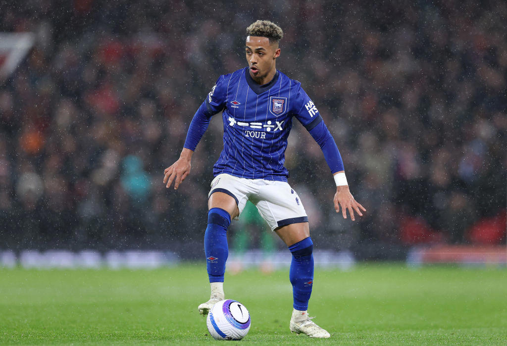 Latest transfer news headlines, Done deal!, Mosquera to complete Arsenal move, Bayern consider Arsenal duo, Done deal!, No breakthrough in Vinicius talks, Liverpool turn focus to new striker, Arsenal could wait for further signings, Liverpool to enter Mateta race, West Ham consider Elliott move, Mosquera set for Arsenal medical, Chelsea still interested in Garnacho, Fenerbahce keen on Rashford, Gyokeres to Arsenal in danger?, Gunners set to turn to Eze, Man Utd make Tolisso enquiry, Sneijder Jr signs first pro deal, Bakayoko set for Bundesliga, Race on for Rios, Mosquera confirms Valencia exit, Porto interested in Taylor, Cairney pens new Fulham contract, Ter Stegen not in Flick plans, PSG join Real in race for Liverpool star, Mbeumo returns to Brentford training, Jesus appointed new Al-Nassr manager, More on Ekitike, Fernandez joins Madrid, Newcastle lodge Ekitike bid, Milan announce Modric, Mamardashvili reacts to 'special' Liverpool debut, Forest lodge complaint over Spurs' Gibbs-White approach, Coventry due millions in Gyokeres sell-on fees, Modric takes AC Milan No14 after medical, Brentford see Hutchinson as Mbeumo replacement, Kudus risks Hammers fans wrath, Leicester and QPR agree compensation over Cifuentes, Eze to Arsenal latest with Gyokeres and Mosquera deals close, Sunderland and West Ham vying for Leicester playmaker, United preparing £26m bid for Colombian midfielder, Sesko's agent contacts four Premier League suitors, Villa loan full-back to Leipzig again, Petrovic has Bournemouth medical today, Liverpool want more than £45m for Konate, Forest target chooses RB Leipzig, Brentford could replace Mbeumo with Hutchinson, Madueke completes Arsenal move, Who are the Premier League's big spenders so far?, Liverpool eyeing big Vini Jr bid, Newcastle and Man Utd lead Ekitike race, Darren Fletcher to lead United U18s, Gyokeres to Arsenal latest, Liverpool meet with Mateta, Madueke having Arsenal medical today, Rashford rejects Saudi move, Arsenal 'increasingly confident' of Nwaneri extension, Al Hilal want Watkins, Vlahovic to snub United for AC Milan, Gibbs-White back at Forest, Arsenal agree Mosquera deal, Bayern could target £20m Trossard, £19m West Ham centre-back target flies to London, Garnacho excluded from United pre-season squad, Travers medical today, DONE DEAL, Arsenal eye Eze deal, Gibbs-White set for Forest return, Arsenal working on Mosquera deal, Neom SC to sign Xhaka, Chelsea prize money, Gyokeres update, Arsenal set to commence Nwaneri contract talks, DONE DEAL, Mosquera to Arsenal, Garnacho rejects Al Nassr move, West Ham target Liverpool duo, Spurs eye Esteve, Arsenal 'completing' Gyokeres move, Battle for Palhinha, Petrovic set for Bournemouth medical, Sunderland eye Ramsdale, Kiwior no longer part of Arteta's plans, Ferguson 'chooses' Roma, Bizot set for Villa, Arsenal set to commence Nwaneri contract talks, West Ham close in on new signing, Arsenal 'setback' in Gyokeres pursuit, Arsenal to Madueke update, Man Utd braced for Barca approach for Rashford, Spurs hope over Gibbs-White, Arsenal target Gyokeres as part of TRIPLE deal, Fenerbahce rule out move for Spurs midfielder, Garnacho rejects Al Nassr move, Totteham latest on Gibbs-White, Benfica target cut-price Joao Felix deal, Chelsea set Nkunku price, PSG want Fulham ‘crown jewel’