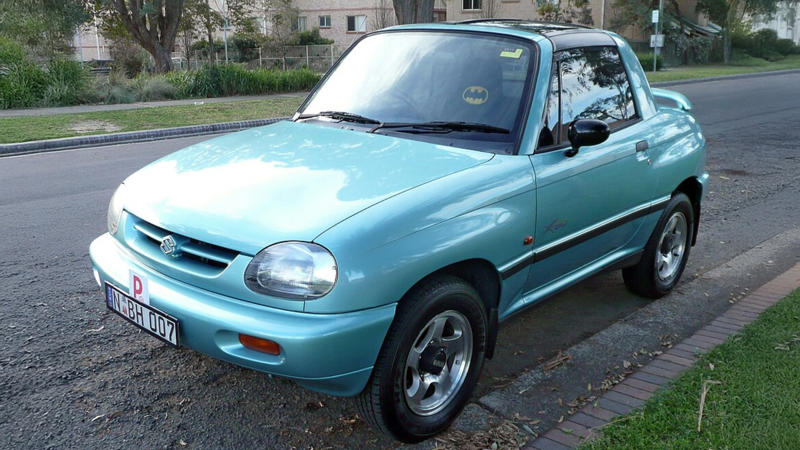 3. Suzuki X-90 (1996–1998) 1. Pontiac Fiero (1984–1988), 2. Smart ForTwo (2008–2019), 3. Suzuki X-90 (1996–1998), 4. Chevrolet SSR (2003–2006), 5. Plymouth Prowler (1997–2002), 6. Mercedes-Benz SLK320 (1998–2004), 7. Toyota MR2 (1991–1995), 8. Saturn Sky (2007–2010), 9. Chrysler Crossfire (2004–2008), 10. Alfa Romeo 4C (2014–2020), 1. Mazda MX-5 Miata (1989–Present), 2. Honda S2000 (1999–2009), 3. Lotus Elise (1996–2021), 4. Ferrari 488 GTB (2015–2019), 5. BMW Z4 M40i (2019–Present), 6. McLaren 720S (2017–2022), 7. Aston Martin Vantage (2005–2018), 8. Chevrolet Corvette Stingray (2014–2019), 9. Porsche Boxster (1996–2016), 10. Alpine A110 (2017–Present)