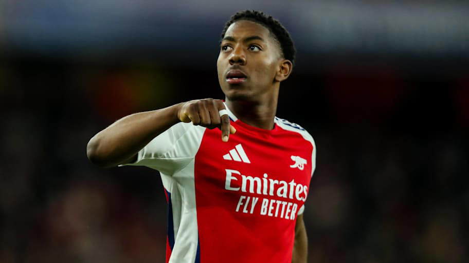 25. Lewis Hall, 24. Caio Henrique, 23. Ian Maatsen, 22. Nuno Tavares, 21. Miguel Gutiérrez, 20. Raphaël Guerreiro, 19. Destiny Udogie, 18. Andrea Cambiaso, 17. Andrew Robertson, 16. Álvaro Carreras, 15. Tino Livramento, 14. Jorrel Hato, 13. Rayan Aït-Nouri, 12. Myles Lewis-Skelly, 11. Ferland Mendy, 10. Antonee Robinson, 9. Theo Hernandez, 8. Marc Cucurella, 7. Alejandro Grimaldo, 6. Milos Kerkez, 5. Alejandro Balde, 4. Alphonso Davies, 3. Federico Dimarco, 2. Joško Gvardiol, 1. Nuno Mendes