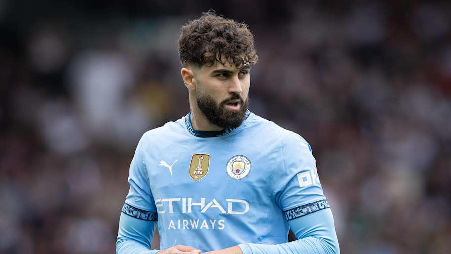 25. Lewis Hall, 24. Caio Henrique, 23. Ian Maatsen, 22. Nuno Tavares, 21. Miguel Gutiérrez, 20. Raphaël Guerreiro, 19. Destiny Udogie, 18. Andrea Cambiaso, 17. Andrew Robertson, 16. Álvaro Carreras, 15. Tino Livramento, 14. Jorrel Hato, 13. Rayan Aït-Nouri, 12. Myles Lewis-Skelly, 11. Ferland Mendy, 10. Antonee Robinson, 9. Theo Hernandez, 8. Marc Cucurella, 7. Alejandro Grimaldo, 6. Milos Kerkez, 5. Alejandro Balde, 4. Alphonso Davies, 3. Federico Dimarco, 2. Joško Gvardiol, 1. Nuno Mendes