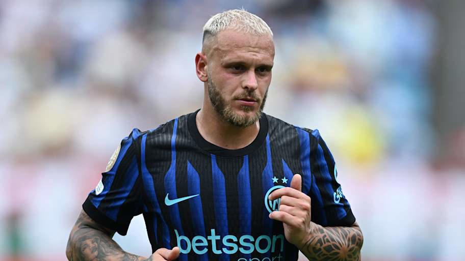 25. Lewis Hall, 24. Caio Henrique, 23. Ian Maatsen, 22. Nuno Tavares, 21. Miguel Gutiérrez, 20. Raphaël Guerreiro, 19. Destiny Udogie, 18. Andrea Cambiaso, 17. Andrew Robertson, 16. Álvaro Carreras, 15. Tino Livramento, 14. Jorrel Hato, 13. Rayan Aït-Nouri, 12. Myles Lewis-Skelly, 11. Ferland Mendy, 10. Antonee Robinson, 9. Theo Hernandez, 8. Marc Cucurella, 7. Alejandro Grimaldo, 6. Milos Kerkez, 5. Alejandro Balde, 4. Alphonso Davies, 3. Federico Dimarco, 2. Joško Gvardiol, 1. Nuno Mendes