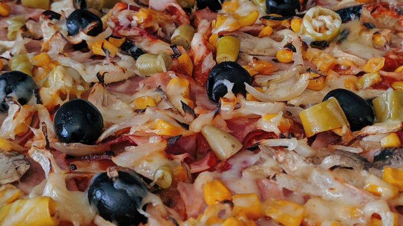1. Pineapple, 2. Anchovies, 3. Olives, 4. Broccoli, 5. Spinach, 6. Eggplant, 7. Artichokes, 8. Hot Peppers, 10. Corn, 1. Pepperoni, 2. Mushrooms, 3. Onions, 4. Sausage, 5. Bacon, 6. Extra Cheese, 7. Chicken, 8. Green Peppers, 10. Sun-dried Tomatoes