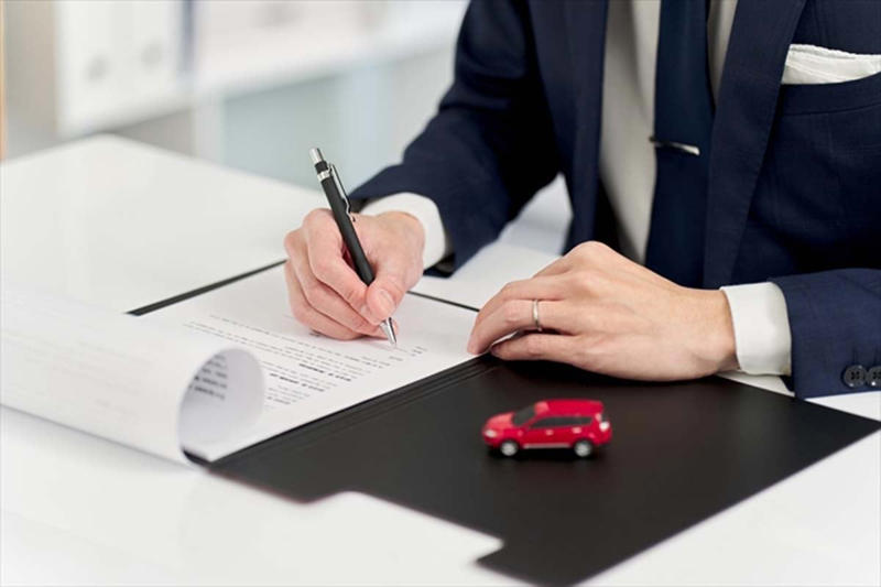 価格差40万円の選択構造, プリウスが築いたHV社会的正解の構図, 見えにくくなるガソリン車の選択肢, 「HV正義」刷り込みの社会的構図