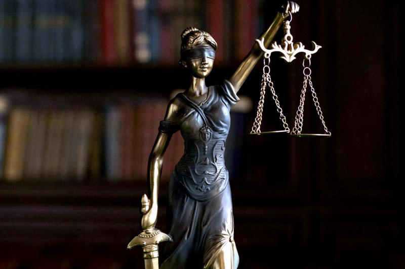 価格差40万円の選択構造, プリウスが築いたHV社会的正解の構図, 見えにくくなるガソリン車の選択肢, 「HV正義」刷り込みの社会的構図