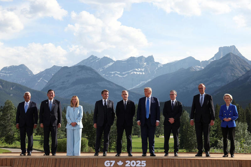Donald Trump was more popular than most, What we know about the data, Narendra Modi — India, Lee Jae-myung — South Korea, Javier Milei — Argentina, Marc Carney — Canada, Anthony Albanese — Australia, Claudia Sheinbaum — Mexico, Karin Keller-Sutter — Switzerland, Donald Trump — United States, Donald Tusk — Poland, Giorgia Meloni — Italy, Cyril Ramaphosa — South Africa, Bart de Wever — Belgium, Friedrich Merz — Germany, Christian Stocker — Austria, Jonas Gahr Støre — Norway, Recep Tayyip Erdoğan — Türkiye, Ulf Kristersson — Sweden, Luiz Inácio Lula da Silva — Brazil, Hendrikus Schoof — Netherlands, Pedro Sánchez — Spain, Keir Starmer — United Kingdom, Shigeru Ishiba — Japan, Emmanuel Macron — France, Petr Fiala — Czechia