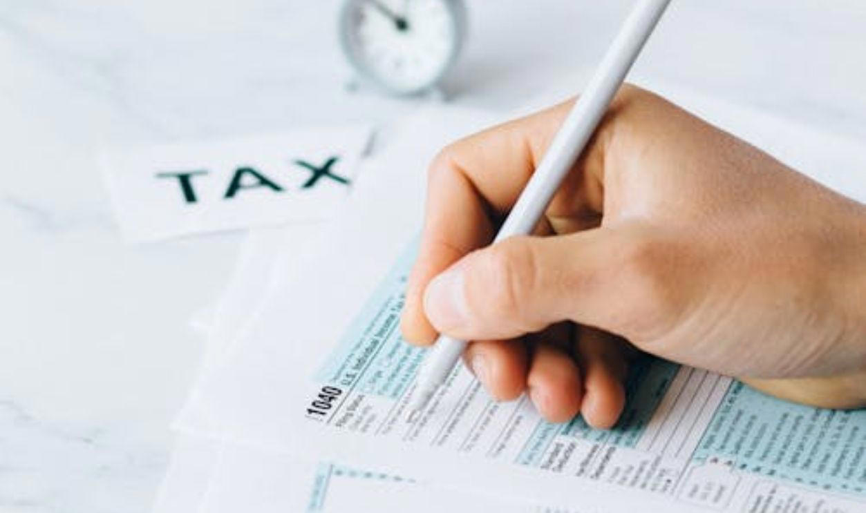 Benefits Are Taxable (Cont.) Lifelong Coverage, Beyond Retirement Program, Beyond Retirement Program (Cont.), Statement Error Epidemic, Statement Error Epidemic (Cont.), Overpayment Recovery Surge, Overpayment Recovery Surge (Cont.), Trust Fund Reality, Trust Fund Reality (Cont.), Benefit Withholding Changes, Benefit Withholding Changes (Cont.), Staff Reduction Impact, Staff Reduction Impact (Cont.), Early Claiming Costs, Early Claiming Costs (Cont.), Service Access Decline, Service Access Decline (Cont.), Working While Claiming (Cont.), Divorced Spouse Benefits, Divorced Spouse Benefits (Cont.), Survivor Benefit Strategies, Survivor Benefit Strategies (Cont.), Do-Over Options, Do-Over Options (Cont.), Benefits Are Taxable, Benefits Are Taxable (Cont.), State Tax Variations, State Tax Variations (Cont.), Medicare Premium Deduction, Medicare Premium Deduction (Cont.), Maximum Benefit Cap, Maximum Benefit Cap (Cont.), Adult Disability Benefits, Adult Disability Benefits (Cont.), Government Pension Offset, Government Pension Offset (Cont.), Remarriage Rules, Remarriage Rules (Cont.), Appeal Rights, Appeal Rights (Cont.), Waiver Options (Cont.), Future Funding Crisis, Future Funding Crisis (Cont.)