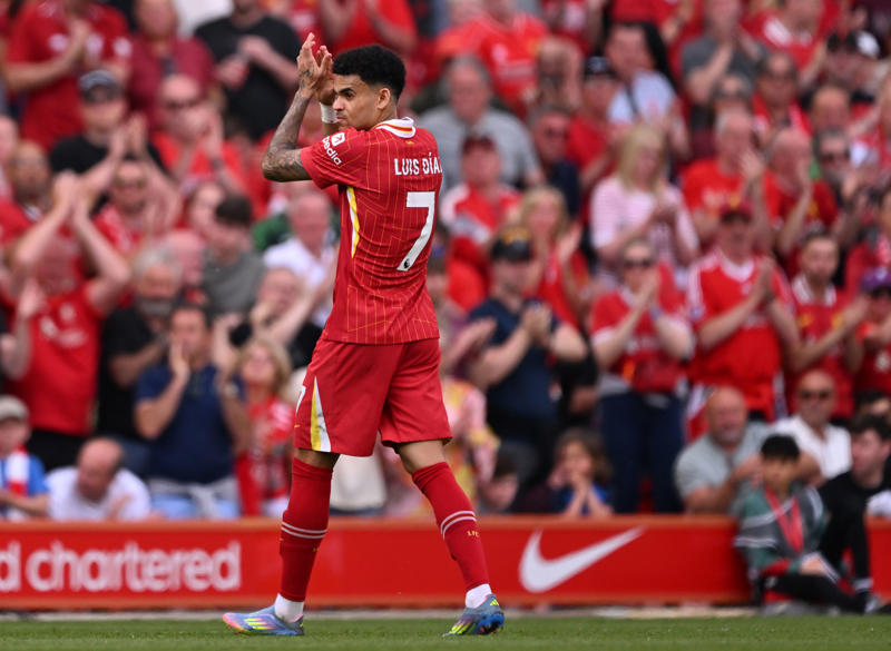 Latest transfer news headlines, Isak considering 'all options', Thiago Silva's son signs Chelsea scholarship, Timothy Weah agrees terms with Ligue 1 side, Marcus Rashford lands in Barcelona, James Trafford agrees City return, Wissa agrees terms with Newcastle, BlueCo shenanigans continue, Evan Ferguson to complete Roma switch, Alvaro Morata finds new club, Rashford en route to Spain, Gabriel Magalhães on Viktor Gyokeres, Galatasaray confident of landing Ederson, Mbeumo agrees contract as United eye strikers, Nunez bags hat-trick, Man Utd face Mbeumo issue, Mosquera latest, Liverpool book Ekitike medical, Gibbs-White claim confirmed, Simons interest, DONE DEAL, Nunez deal off, Gyokeres to Man Utd rumour addressed, Keeley leaves Spurs, Bayern prepare fresh Luis Diaz bid, Arsenal tour squad, Chelsea set Renato Veiga asking price, Howe voices frustrations, Potter delighted with new West Ham signing, Man City eye Trafford deal, Galatasaray make Ederson bid, Sancho to join Juventus, Walker-Peters shirt number, Rodrygo latest, DONE DEAL, Ekitike to Liverpool imminent?, Aubameyang finds new home, Arsenal take big step towards Gyokeres deal, Isak latest, Tottenham in talks for Joao Palhinha, Liverpool close in on £82m Ekitike, Liverpool to bid again for Ekitike, Sesko wants to join Man Utd, Patrick Bamford update..., Evan Ferguson to Roma, Bayern prepare fresh Diaz bid, Amorim pleased with new signing, Arsenal take new signings to Singapore, Aubameyang finds new home, Arsenal close to Gyokeres agreement, Napoli drop interest in Nunez, Napoli make Osimhen decision, Gibbs-White transfer twist, Isak not in Newcastle squad, Ferguson set for Roma, Real to extend two key contracts, Barca advancing on Rashford deal, United eye midfielder, Keeley leaves Spurs, DONE DEAL! Villa sign LASK teenager, DONE DEAL! Leeds sign Stach, Isak open to Saudi switch, Auba back to Marseille, Fenerbahce set for PSG double swoop, Vinicius Jr targeted for Saudi Pro League move, Sancho to Forest?, Arsenal accidentally leak image of FIFTH summer signing, Newcastle confirm signing, Nwaneri signs, Man Utd book Mbeumo medical, DONE DEAL, Isak 'wants' Liverpool move, Tottenham register Zabarnyi interest, Simons interest, Man City rival Newcastle for Trafford, DONE DEAL!, Wissa is keen to leave Brentford, Madueke tipped for Arsenal left wing as key Martinelli difference revealed, DONE DEAL: Sels extends Forest stay, Leverkusen hope to hold on to Xhaka, City name preferred goalkeeper replacement, Maddison back in training but Kulusevski remains absent, Madueke to miss preseason tour, Jackson expected to stay at Chelsea, Ademola Lookman eyes Inter switch, Isak open to Saudi switch, Frank says risk of sack drove his desire to join Spurs, Madueke confirms Chelsea departure, DONE DEAL: Danilo completes Botafogo switch