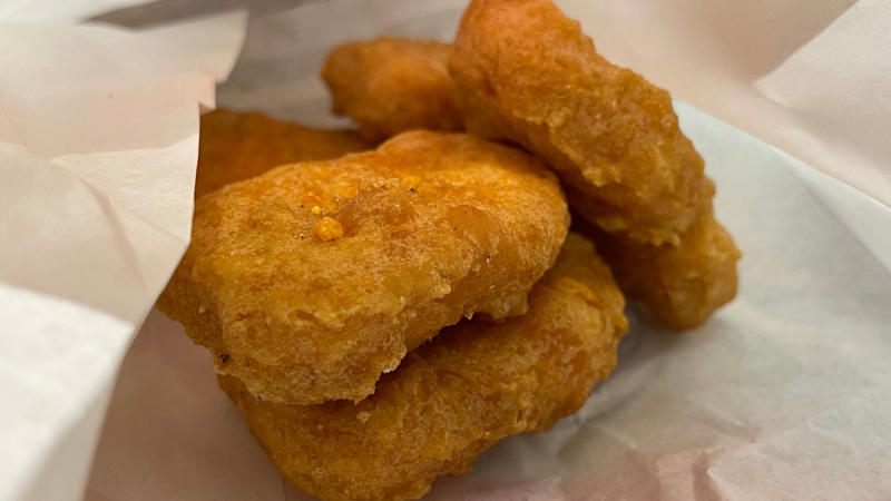 1. McDonald’s, 2. Wendy’s, 3. Burger King, 4. Taco Bell, 5. Chick-Fil-A, 6. Shake Shack, 7. Arby’s, 8. Popeyes, 9. Carl’s Jr, 10. Whataburger, 1. McDonald’s Spicy Buffalo, 2. Chick-Fil-A Polynesian Sauce, 3. Taco Bell Creamy Jalapeño, 4. Burger King Zesty Sauce, 5. Wendy’s Ghost Pepper Ranch, 6. Chick-Fil-A Sweet &amp; Spicy Sriracha, 7. KFC Finger Lickin’ Good Sauce, 8. McDonald’s Honey Mustard, 9. Popeyes Blackened Ranch, 10. Wendy’s Buttermilk Ranch