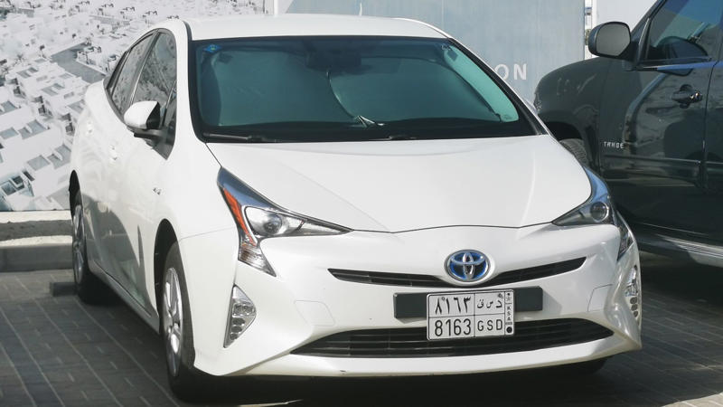 8. Toyota Prius 1. Tesla Model S, 2. BMW 7 Series, 3. Mercedes-Benz E-Class, 4. Audi A8, 5. Ford Escape, 6. Hyundai Sonata, 7. Lincoln Navigator, 8. Toyota Prius, 9. Nissan Rogue, 10. Volvo XC60, 11. Lexus LS, 12. Genesis GV80, 13. Volkswagen ID.4, 14. Chevrolet Equinox, 15. Cadillac CT5, 16. Kia Sportage, 17. Land Rover Range Rover, 18. Porsche Cayenne, 19. Peugeot 3008, 20. Skoda Superb