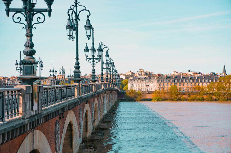 Move to the Nouvelle-Aquitaine region, A barn, terrace and pool, Relying on French healthcare, Loving the extra space in France, Cheaper cost of living, Spending time at lakes or at home, No plans to return to the UK
